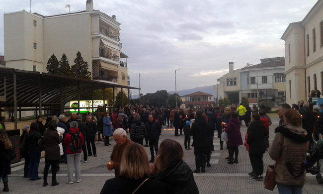 Βέροια: Σιωπηρή συγκέντρωση...