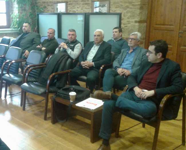 Παρόντες οι υποψήφιοι