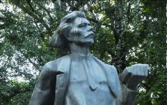 Ο «πολιτισμός» τους δεν αντέχει τον Μ. Γκόρκι!