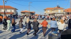 Μετά τα "κόλιντα" στις ..."γουρουνοχαρές"