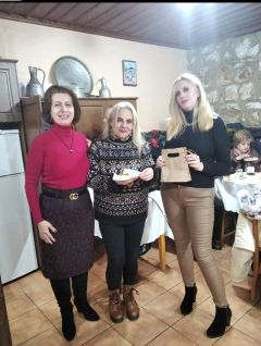 Τη βασιλόπιτα έκοψαν οι γυναίκες του Συλλόγου Βλάχων Βέροιας 