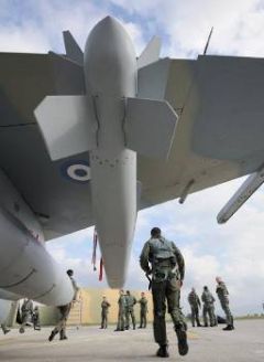 Μεγαλώνει η πυρηνική απειλή για τους λαούς