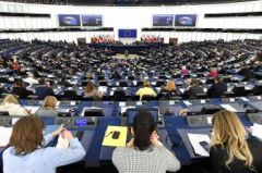 ΕΥΡΩΚΟΙΝΟΒΟΥΛΙΟ: Ενα ακόμα υποκριτικό ψήφισμα για τα «δικαιώματα» και τις «διακρίσεις»