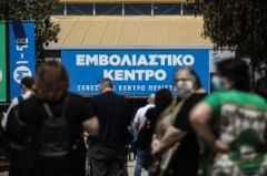 Τι καθυστερεί πραγματικά τους εμβολιασμούς;