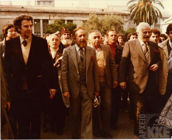 ΕΝΑΣ ΧΡΟΝΟΣ ΧΩΡΙΣ ΤΟΝ ΜΙΚΗ ΘΕΟΔΩΡΑΚΗ