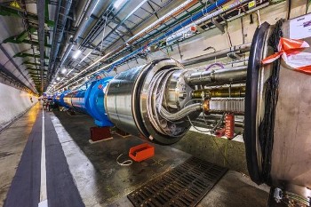 Δέκα χρόνια μετά την ανακάλυψη του μποζονίου Χιγκς