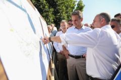 ΚΥΡΙΑΚΟΣ ΜΗΤΣΟΤΑΚΗΣ: Πανηγυρισμοί για το «θαύμα» του Τουρισμού που στηρίζεται στη βαθιά εκμετάλλευση των εργαζομένων