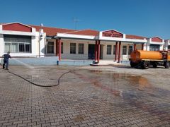 Καθαρισμός αυλών και αποψίλωση δέντρων για τη νέα σχολική χρονιά