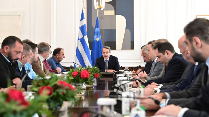 ΚΥΒΕΡΝΗΣΗ: Με ψίχουλα απαντά στα δίκαια αιτήματα επιβίωσης των αγροτών