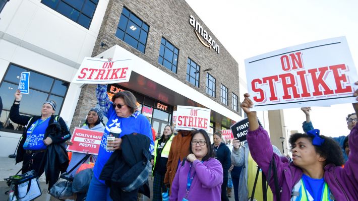 Απεργία στην «Amazon» σε περισσότερες από 30 χώρες του κόσμου