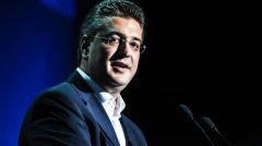 Η Τουρκία απαγόρευσε στον Απόστολο Τζιτζικώστα την είσοδο στη Σμύρνη