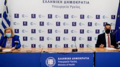 ΚΥΒΕΡΝΗΣΗ: Συστήνει τον εμβολιασμό των παιδιών, αρνείται να πάρει άλλα μέτρα για το ασφαλές άνοιγμα των σχολείων