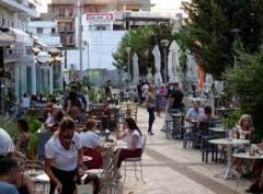 Από σήμερα οι αλλαγές σε εστίαση και ψυχαγωγία