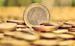 Τον... παπά παίζουν !