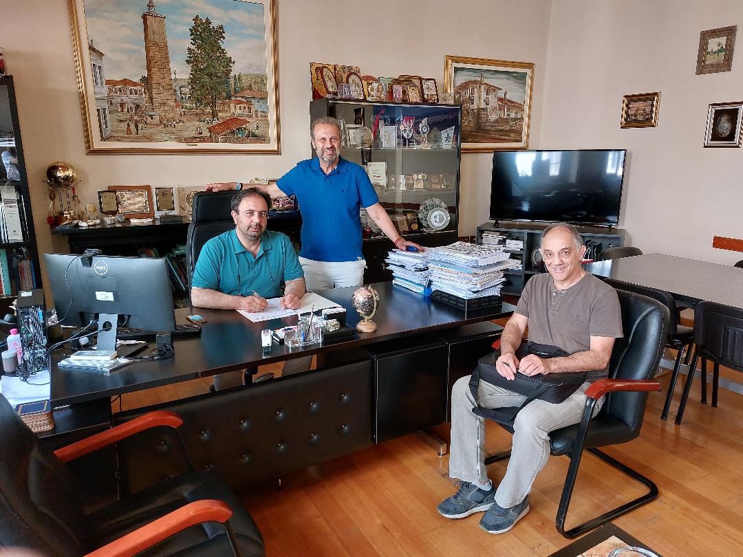 Βέροια: Υπογραφή σύμβασης για την Κατασκευή εξόδου κινδύνου και Ολοκλήρωση Πυροπροστασίας στο 1ο Δημοτικό Σχολείο