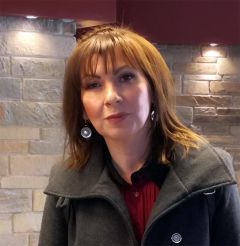 Ελένη Καραγιάννη, φιλόλογος, συγγραφέας: «Το παραμύθι είναι ένα θεραπευτικό και παιδαγωγικό εργαλείο όχι μόνο για τα παιδιά αλά και για τους ενήλικες»