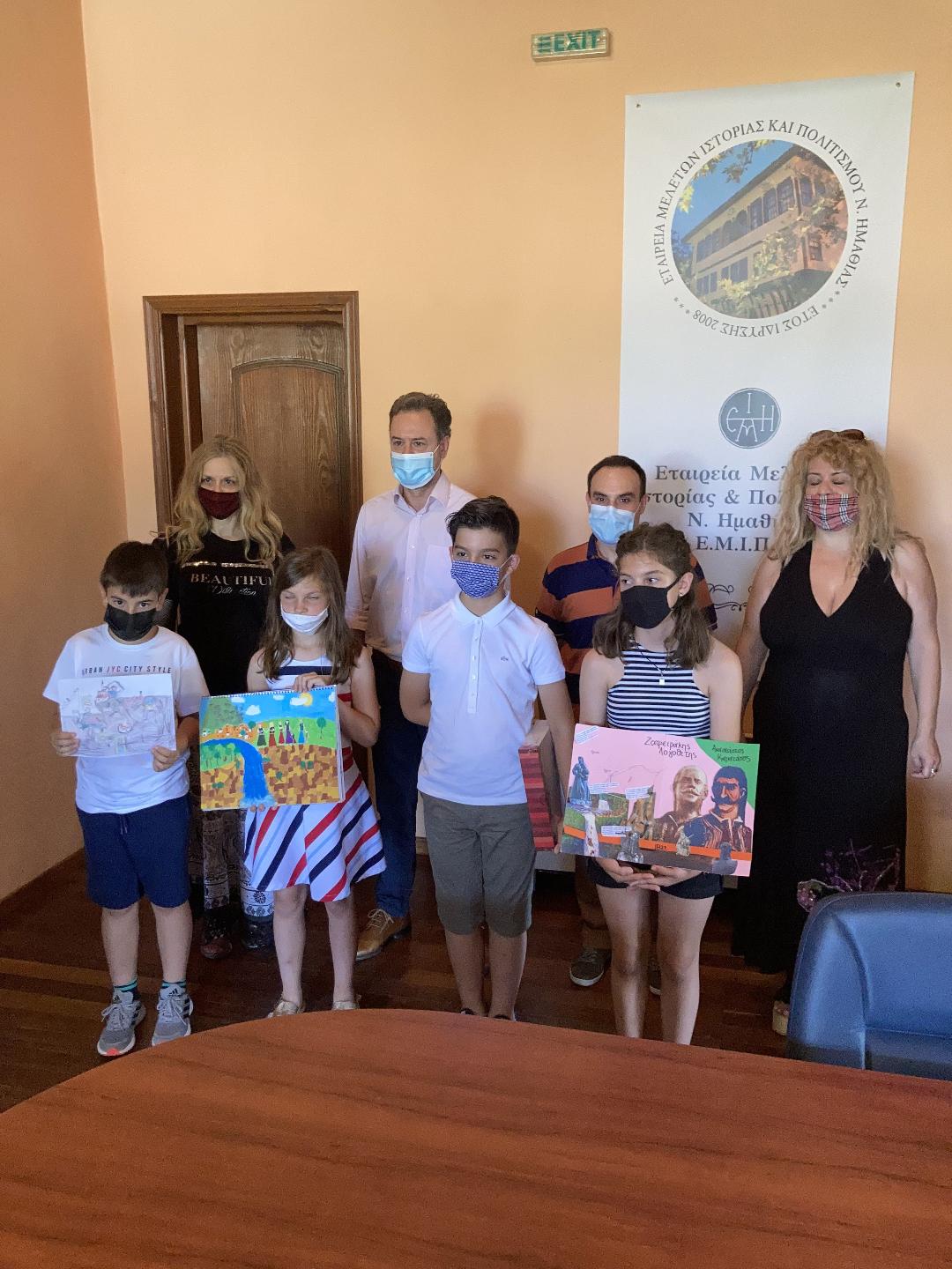 ΒΡΑΒΕΥΣΗ ΝΙΚΗΤΩΝ ΜΑΘΗΤΙΚΟΥ ΔΙΑΓΩΝΙΣΜΟΥ «Η ΕΠΑΝΑΣΤΑΣΗ ΣΤΗ ΜΑΚΕΔΟΝΙΑ 200 ΧΡΟΝΙΑ ΜΕΤΑ»
