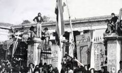 Ο φωτογράφος της πορείας του Πολυτεχνείου (Διήγημα)