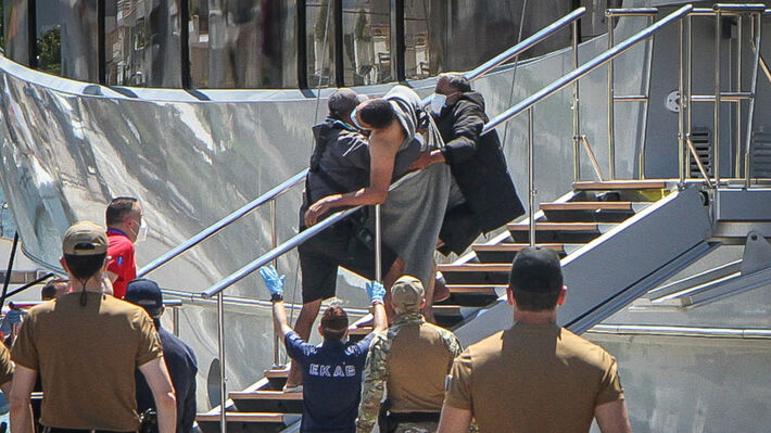 ΤΡΑΓΩΔΙΑ ΣΤΑ ΑΝΟΙΧΤΑ ΤΗΣ ΠΥΛΟΥ: Πνίγηκαν πάνω από 300 Πακιστανοί!  Αναπάντητα παραμένουν τα ερωτήματα