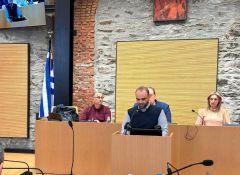 Ερωτηση στο περιφερειακό συμβούλιο του Φ. Φωτιάδη