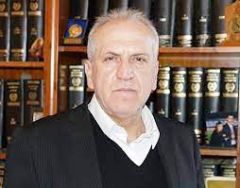 Φώτης Καραβασίλης, πρόεδρος του Δικηγορικού Συλλόγου Βέροιας: «Πρέπει να έλθουν μαζικά να ψηφίσουν οι Δικηγόροι ανεξάρτητα από τα πρόσωπα για να κρατήσουμε τον Δικηγορικό Σύλλογο που είναι το σπίτι μας, δυνατό.» 