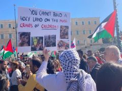 Συκοφαντικά δημοσιεύματα εμπλέκουν τη συγκέντρωση της Κυριακής με τη ματαίωση της αλλαγής της Προεδρικής Φρουράς