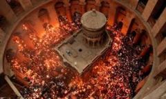 Το Άγιο Φως και η ιστορική καταγγελία του Αδαμάντιου Κοραή