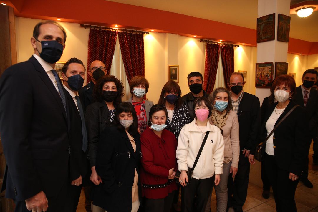 Η Πρόεδρος της Δημοκρατίας, στο Πνευματικο Κέντρο Νεότητας στη Νάουσα