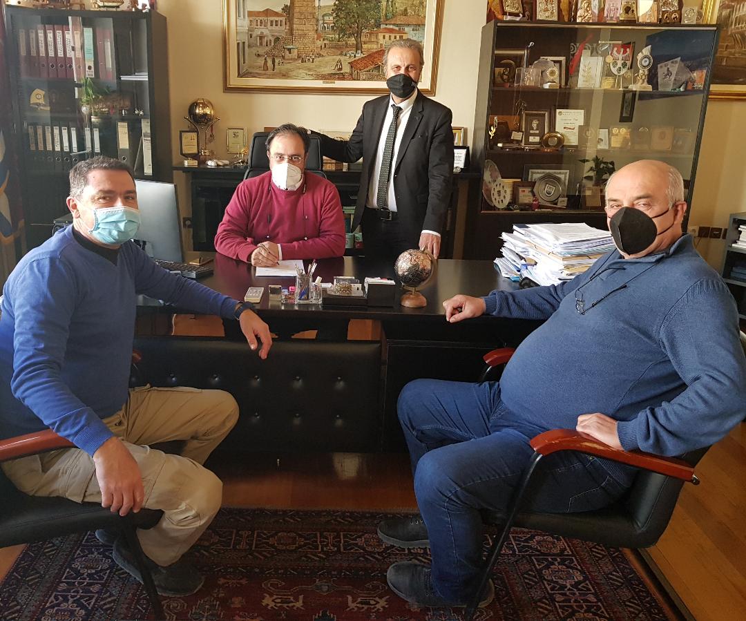 Βέροια: Υπογραφή σύμβασης «ΒΕΛΤΙΩΣΗ ΑΣΤΙΚΗΣ ΚΟΙΝΗΤΙΚΟΤΗΤΑΣ ΣΕ ΠΕΡΙΟΧΕΣ ΣΧΟΛΙΚΩΝ ΣΥΓΚΡΟΤΗΜΑΤΩΝ»