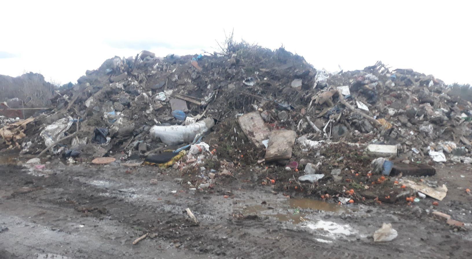 Θάβουν τα σκουπίδια μέσα στον Σταθμό Μεταφόρτωσης