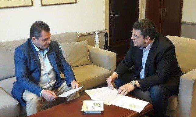 Ιδού τα ΈΡΓΑ που  υλοποιεί  η Περιφέρεια  Κεντρικής Μακεδονίας στην Π.Ε. Ημαθίας κύριε  Παπαστεργίου