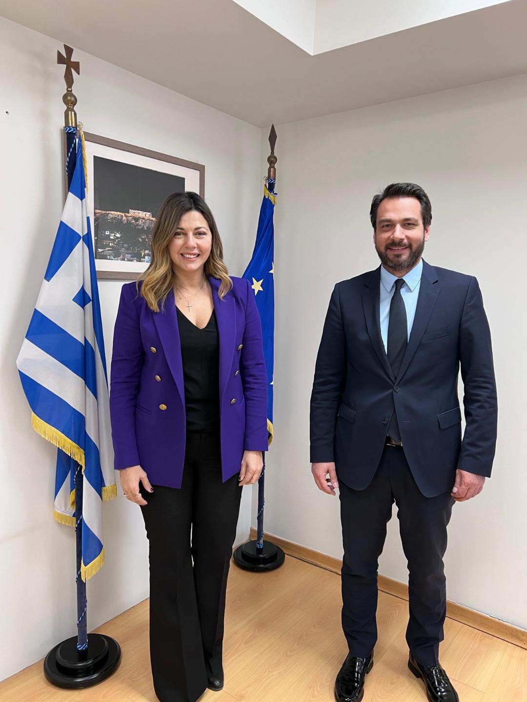  Ο Τάσος Μπαρτζώκας με την Υφυπουργό Τουρισμού. Οι προτάσεις του για τον τουρισμό στην Ημαθία, δεκτές με ενθουσιασμό!