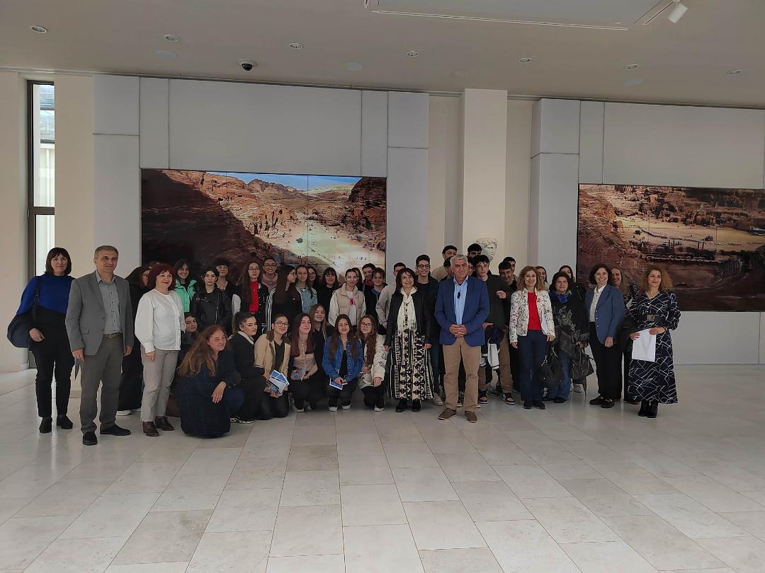 ΔΕΛΤΙΟ ΤΥΠΟΥ ΔΔΕ:  ΗΜΕΡΙΔΑ "ΦΙΛΟΙ ΤΟΥ ΛΟΓΟΥ ΚΑΙ ΤΩΝ ΜΝΗΜΕΙΩΝ"