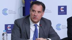 ΑΔΩΝΙΣ ΓΕΩΡΓΙΑΔΗΣ: «Ελεύθερη επιλογή» το νόμιμο φακελάκι των απογευματινών χειρουργείων, αλλιώς αναμονή για χρόνια.