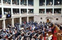 Μέτρα κομμένα και ραμμένα στις «αντοχές» της οικονομίας