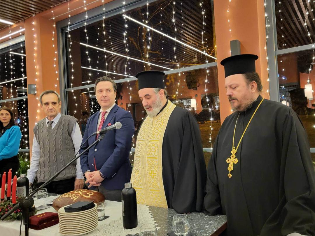 Mε αναπτυξιακό πρόσημο και μηνύματα αισιοδοξίας, ενότητας και δημιουργικής πορείας για το Νέο Έτος η ομιλία του Δημάρχου Νάουσας, Νικόλα Καρανικόλα στην κοπή της πίτας του Δημοτικού Συμβουλίου Νάουσας 