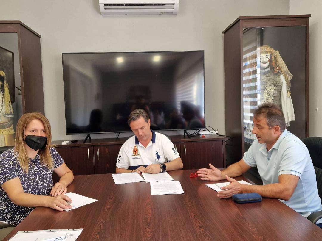 Ξεκινούν έργα οδοποιίας και συντήρησης του οδικού δικτύου στις Τοπικές Κοινότητες και την πόλη της Νάουσας