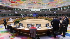 ΣΥΜΦΩΝΟ ΣΤΑΘΕΡΟΤΗΤΑΣ: Στη Σύνοδο Κορυφής μεταφέρονται τα παζάρια για το νέο μνημόνιο διαρκείας