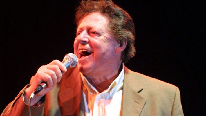 Πέθανε ο τραγουδιστής Γιάννης Βογιατζής