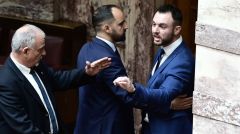 Ποινική δίωξη για κακούργημα ασκήθηκε στον βουλευτή Κωνσταντίνο Φλώρο