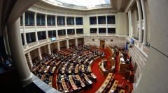 Αλλάζει το τροπάρι;