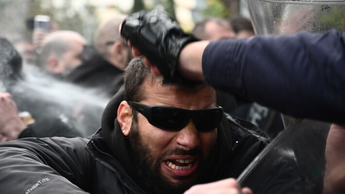 Πού ήσουν εσύ όταν πνιγόταν ο κόσμος;