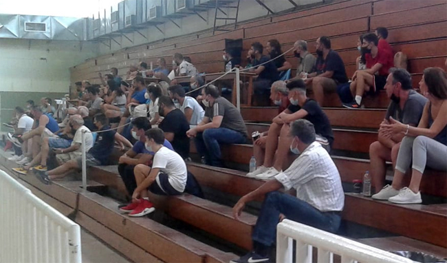 Επιτέλους με φιλάθλους!