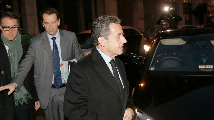 Ένοχος για διαφθορά και αθέμιτη άσκηση επιρροής κρίθηκε ο πρώην πρόεδρος Σαρκοζί