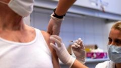 Με καθυστέρηση 7 μηνών ανοίγει σήμερα η πλατφόρμα για κατ' οίκον εμβολιασμό