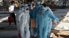 ΚΟΡΟΝΟΪΟΣ: Σχεδόν 15 εκατομμύρια ο αριθμός των νεκρών, σύμφωνα με τον ΠΟΥ