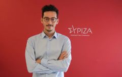 Στέργιος Καλπάκης, αναπληρωτής εκπρόσωπος Τύπου ΣΥΡΙΖΑ ΠΡΟΟΔΕΥΤΙΚΗ ΣΥΜΜΑΧΙΑ: «Έχει καταρρεύσει όλο το αφήγημα της κυβέρνησης για μετάθεση των ευθυνών της πολίτες.»
