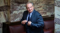 Αιχμές από τον Κ. Καραμανλή για τις παρακολουθήσεις