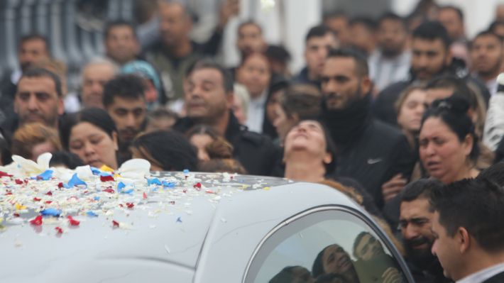 ΕΛΛΑΝ ΠΑΣΣΕ: Ανοιχτή επιστολή στον πρωθυπουργό για τα εμπόδια κοινωνικής ένταξης των Ρομά και τον ρατσισμό