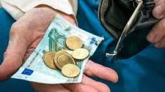 Χωρίς βοήθημα 200.000 χαμηλοσυνταξιούχοι